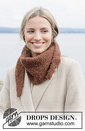 270-6 Bear Hug Scarf