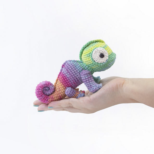 chameleon plush pattern
