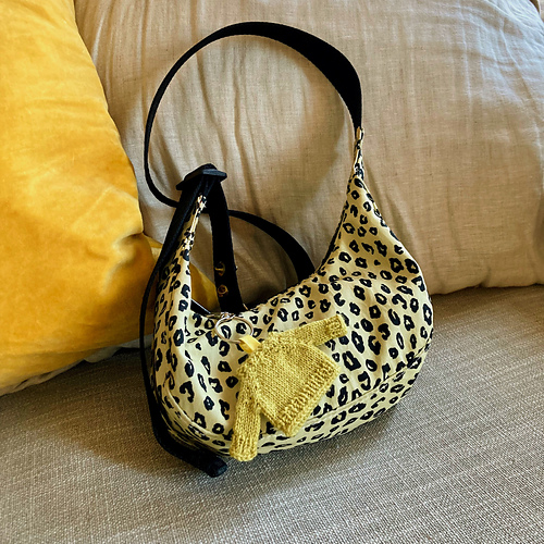 Sweater Bag Charm photo 4