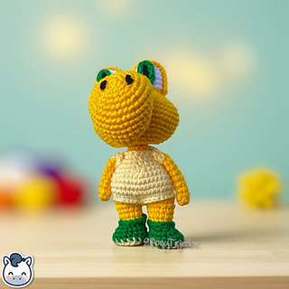 Handmade Koopa amigurumi inspired by Nintendo’s Super Mario, a cute crochet pattern PDF perfect for retro gaming fans and geek collectors.
