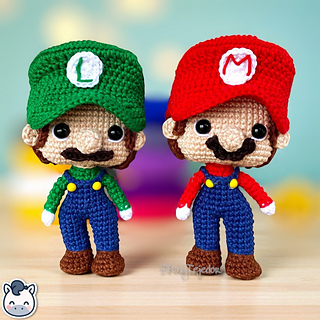 Handmade Mario and Luigi amigurumi inspired by Nintendo’s Super Mario Bros, a perfect crochet pattern for fans of classic video games and geek culture.