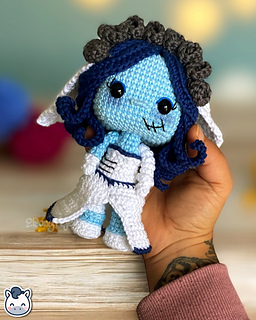 Handmade Emily amigurumi inspired by Tim Burton’s Corpse Bride, a spooky gothic Halloween crochet pattern PDF perfect for fans of dark romance.