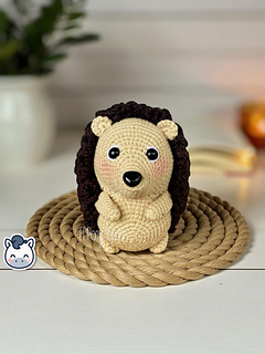 Handmade Hedgehog amigurumi inspired by woodland animals, a cute autumn crochet pattern PDF perfect for plush toy lovers and cozy home decor.