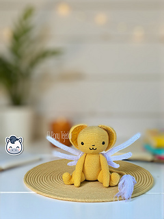 Amigurumi pattern inspired by Keroberos from Cardcaptor Sakura. Perfect for anime fans, collectors, and kawaii crochet lovers. Digital PDF in English and Spanish.