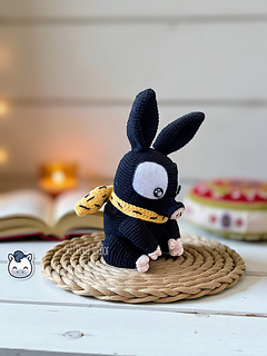 Handmade P-chan pig amigurumi inspired by Ranma ½, a kawaii crochet pattern PDF perfect for anime fans, otaku collections, and geek plush lovers.