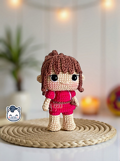 Handmade Chihiro amigurumi inspired by Hayao Miyazaki’s Spirited Away, a perfect pattern for fans of Studio Ghibli, anime, and magical fantasy stories.