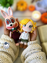 Handmade Heather Mason and Robbie the Rabbit amigurumi inspired by Konami’s Silent Hill, a spooky Halloween crochet pattern PDF.