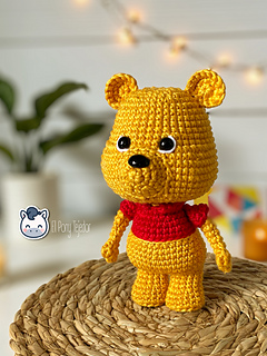 Handmade Winnie the Pooh amigurumi inspired by Disney’s classic character from the Hundred Acre Wood, cute crochet pattern PDF perfect for Disney and kawaii fans.