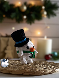 Handmade Christmitos Snowman, Gingerbread Cookie and Nutcracker amigurumi set, cute Christmas crochet pattern PDF perfect for holiday décor, festive gifts and fans of cozy winter handmade crafts.