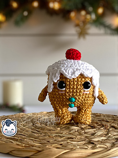 Handmade Christmitos Snowman, Gingerbread Cookie and Nutcracker amigurumi set, cute Christmas crochet pattern PDF perfect for holiday décor, festive gifts and fans of cozy winter handmade crafts.