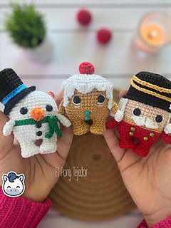 Handmade Christmitos Snowman, Gingerbread Cookie and Nutcracker amigurumi set, cute Christmas crochet pattern PDF perfect for holiday décor, festive gifts and fans of cozy winter handmade crafts.