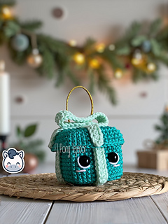 Handmade Christmas Stockings and Candies amigurumi inspired by Holiday Decor, cute Christmas crochet pattern PDF.