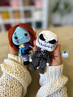 Handmade Jack Skellington and Sally amigurumi inspired by The Nightmare Before Christmas, detailed crochet pattern PDF featuring shaping, embroidery details and gothic Halloween design for advanced beginners and intermediate crocheters.