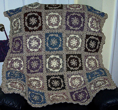 Circle in a Square Throw #10458 photo 4