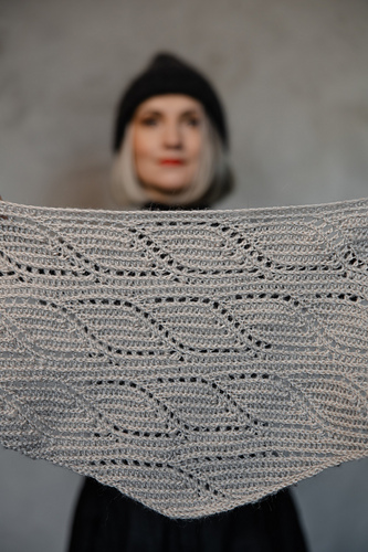Novembris Shawl