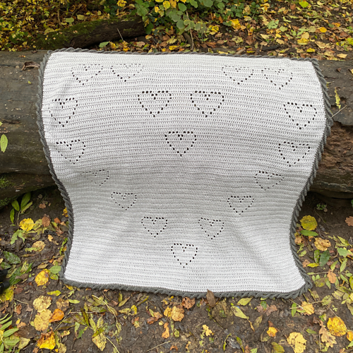 Ravelry Heart of Hearts Baby Blanket pattern by Elimee Designs