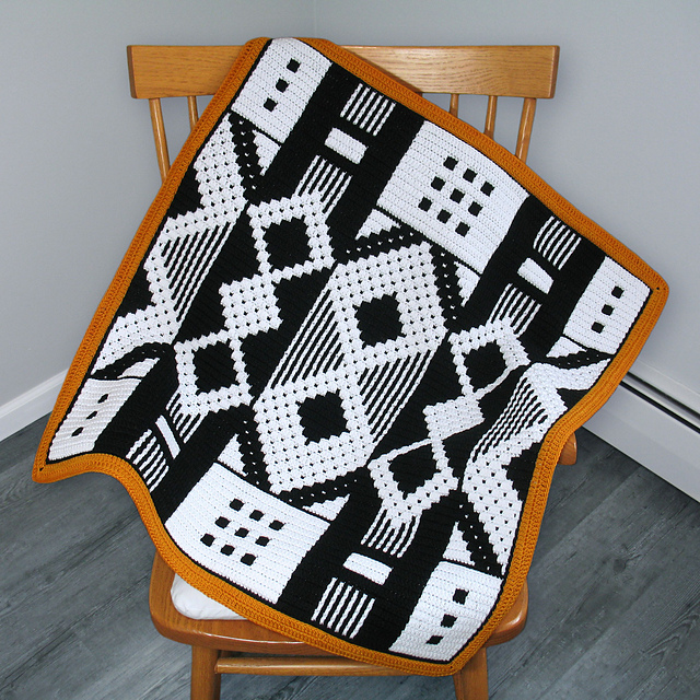 Mosaic Eyelet Blanket