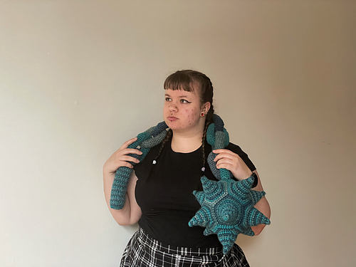 Plush Chain Mace - Evelyn Stowe