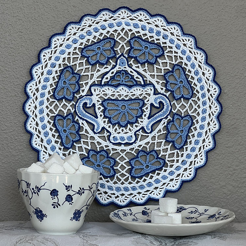 Delft Tea Set: Sugar Bowl Doily