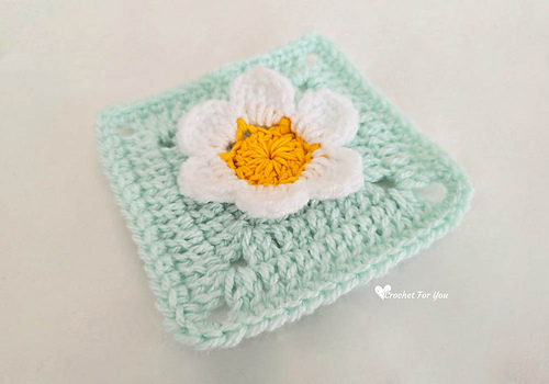 Granny Square with 3D Flower
