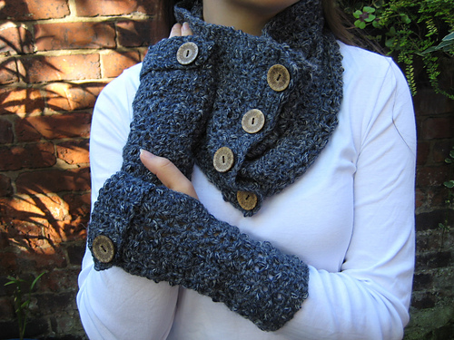 Easy Textured Cowl photo 1