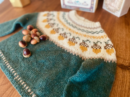 Eikenøtt Genser - Claudia Quintanilla - EweKnit Toronto