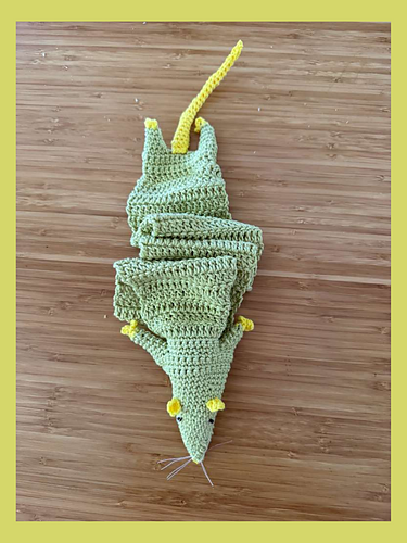 Rat scarf