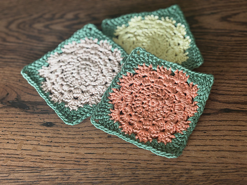 Zinnia Square and Triangle