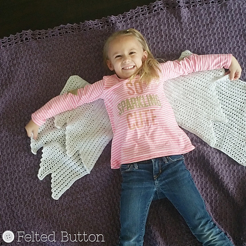 Ravelry Embraced by Angels Blanket pattern by Susan Carlson