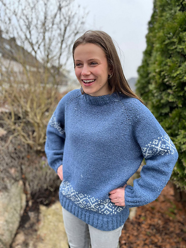 Terneholmen-genser - Ferdigstrikka (Vibeke Lauritsen)