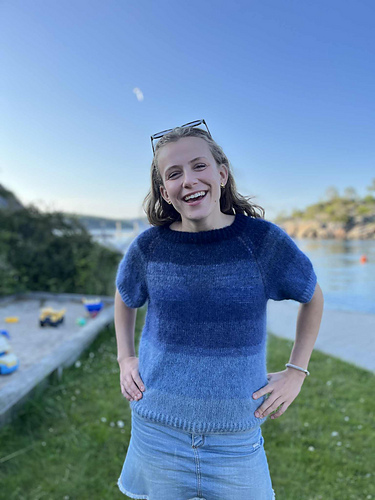 Narviga Genser - Ferdigstrikka (Vibeke Lauritsen)