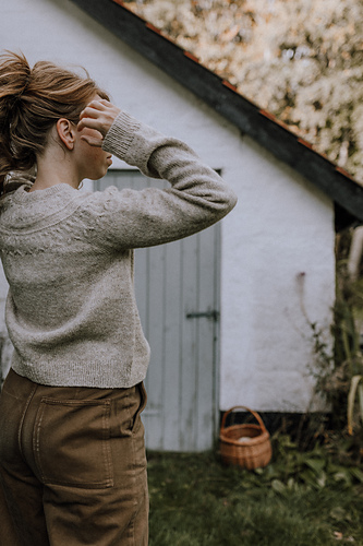 ravelry-vildnis-sweater-pattern-by-fiber-tales