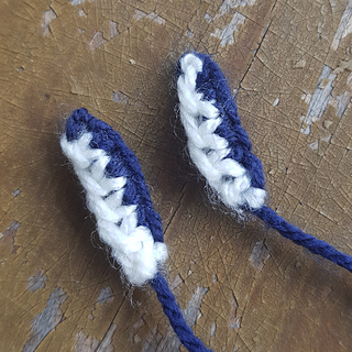 Knitted manta ray mouth pieces sewn