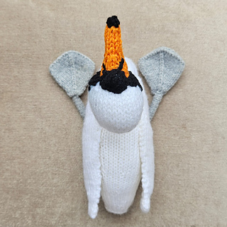 Knitted swan top view