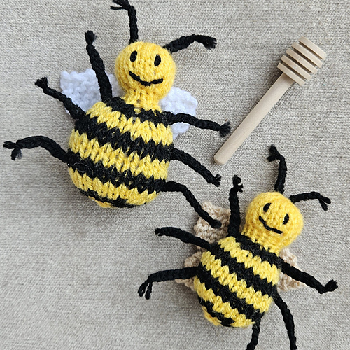 Ravelry: Knitted Bees pattern by Fitting in Knitting