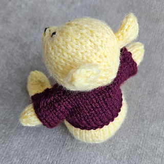 Winnie the Pooh Knitted Classic Pooh Toy Rear View