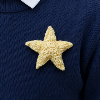 Little Knitted Star Brooch