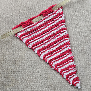 Striped Knitted Bunting Three Row Stripes Front