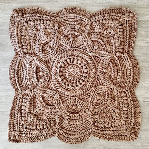 Ravelry: Radiance Floor Rug pattern by Periwinkle Crochet