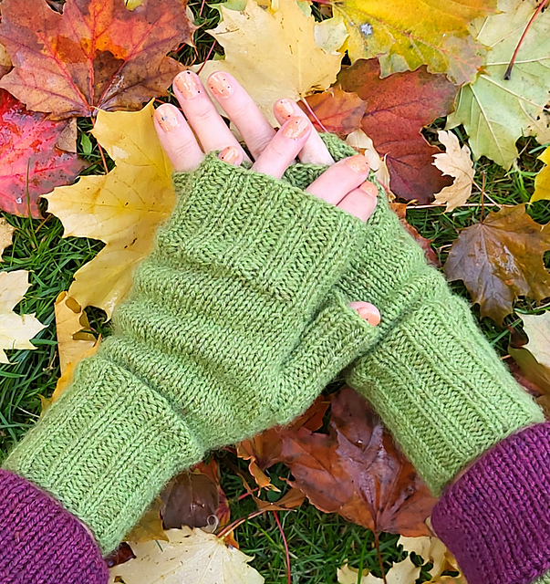 Ravelry Open Finger Mittens 122 pattern by Michelle Porter