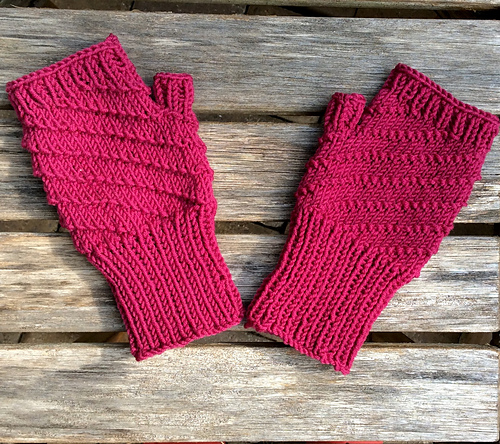 Spiral Fingerless Mittens photo 1