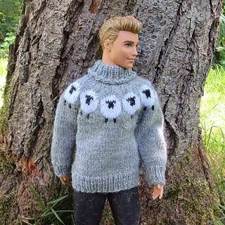 Adult male version, knitted in one main colour, using 3-ply/light fingering