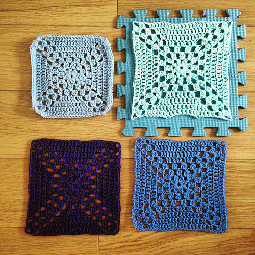 Cluster cross granny square photo 5