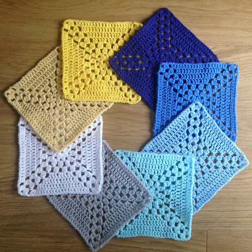 Cluster cross granny square photo 1