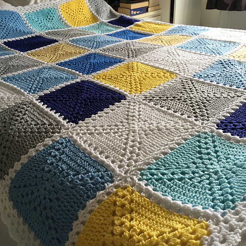 Cluster cross granny square photo 2