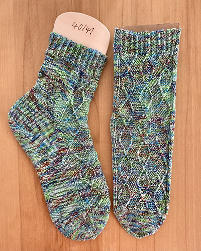 Ravelry: Three Sirens Socks pattern by Vikki Bird