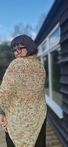Nilmë shawl