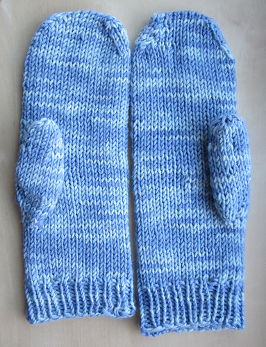 Cable Hat, Scarf and Mittens (Mittens) photo 3