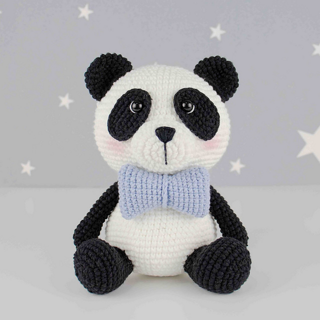 Ravelry: Panda Bear pattern by Mariana Chaves