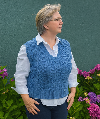 Tudor Twist Autumn Vest